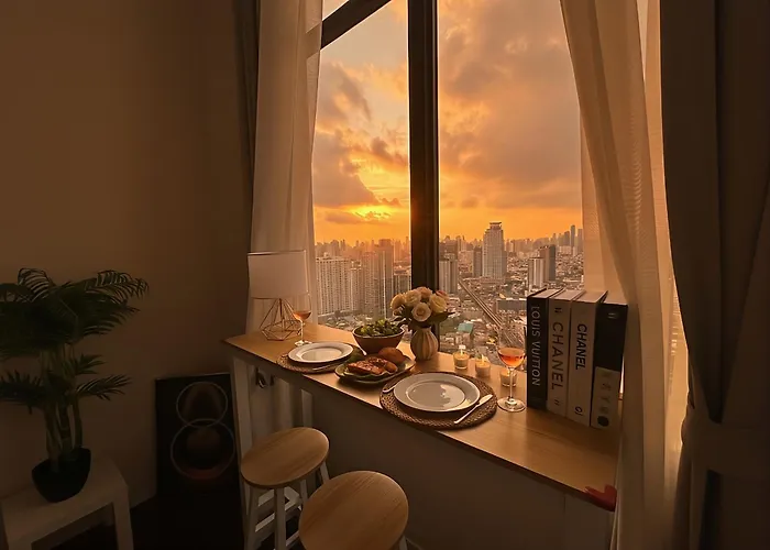 Luxury Loft With Stunning 25th Floor View アパート